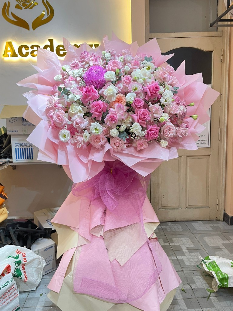 tặng hoa khai trương màu hồng